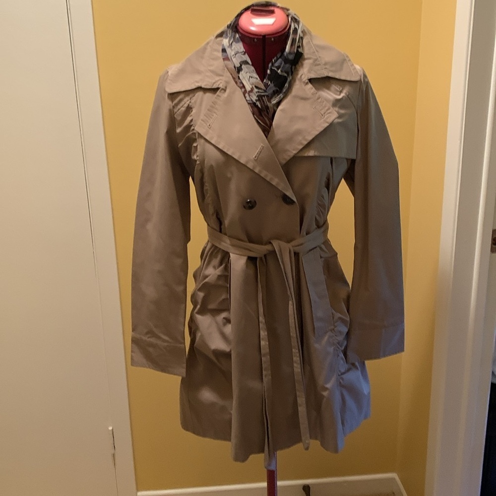 Black Rivet Lightweight Belted Short Trench Coat feminine classic - Picture 3 of 15